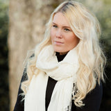 Huivi, luonnonvalkoinen, Back on Track Finland